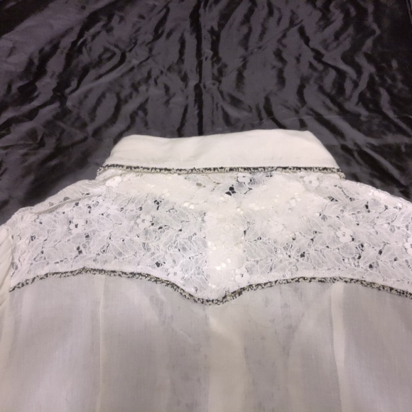 NWOT Pol 100% cotton Button Down Solid, Lace White & Black White Trim Top - Picture 14 of 16